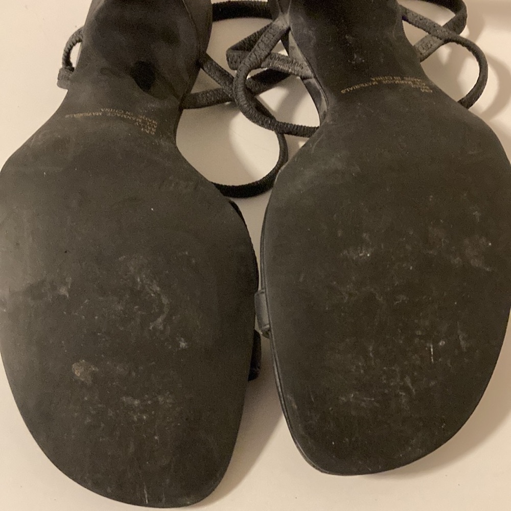 Black strap heels - Picture 7 of 8